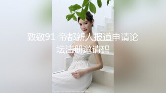 偷拍到女孩看卡通起性就自摸了一会