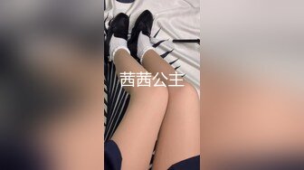 居家摄像头破解肥猪哥和穿着性感的学生装老婆玩69啪啪