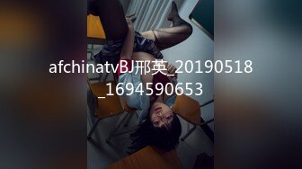 超靓美女『莉奈酱』欲望号啪啪列车 无视旅客和男友车上全裸啪啪 无套爆操