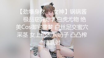 好兄弟过生日找了两个做服务的女技师给他庆生 两个白嫩的技师给兄弟伺候的舒舒服服 玩操的不亦乐乎