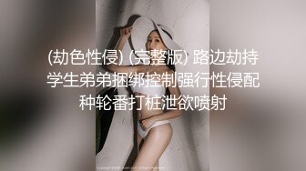  三个00后嫩妹妹！炮友没在女女互玩！双头龙抽插嫩穴，骑乘位互怼